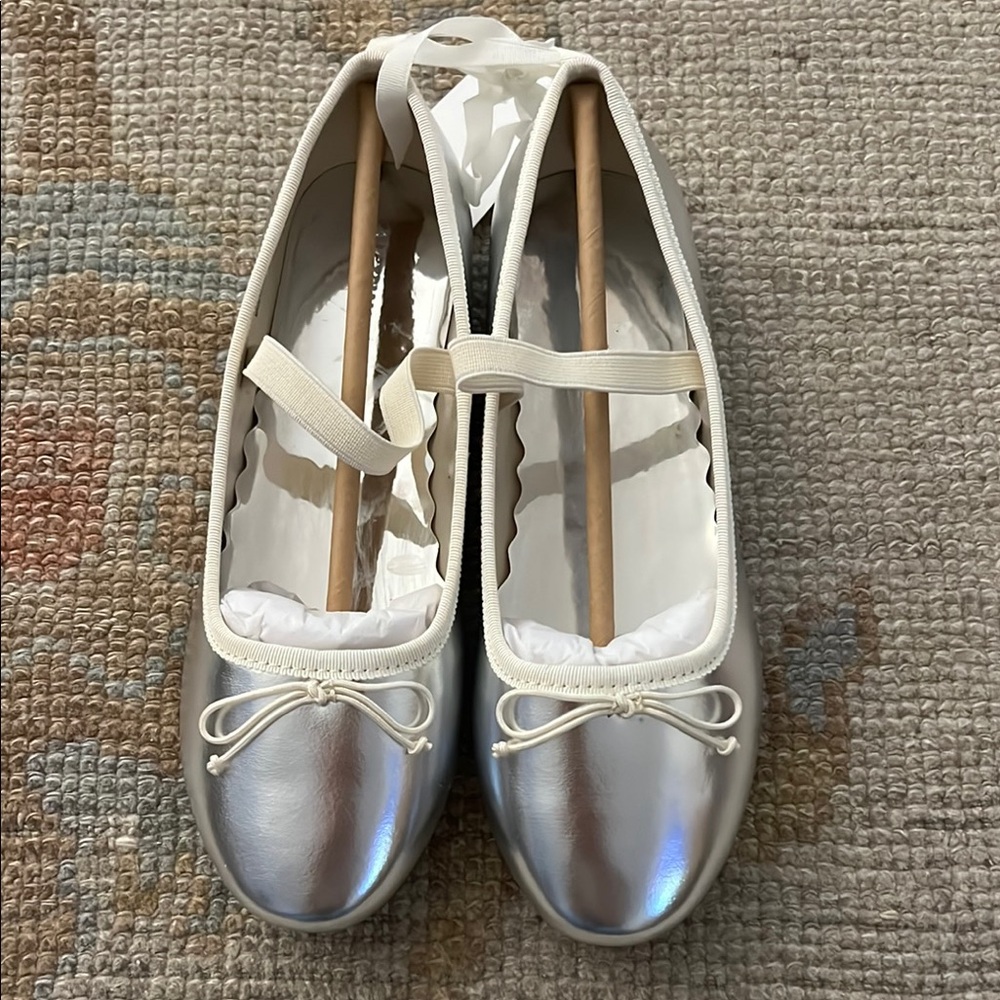 Crewcuts girls strapped ballet flats. Silver.